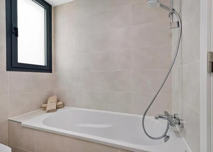 Beautiful New 2bdr Apartment