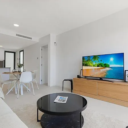 Beautiful New 2bdr Appartement *