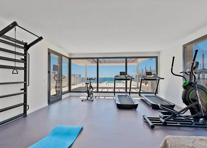 Beautiful New 2bdr *